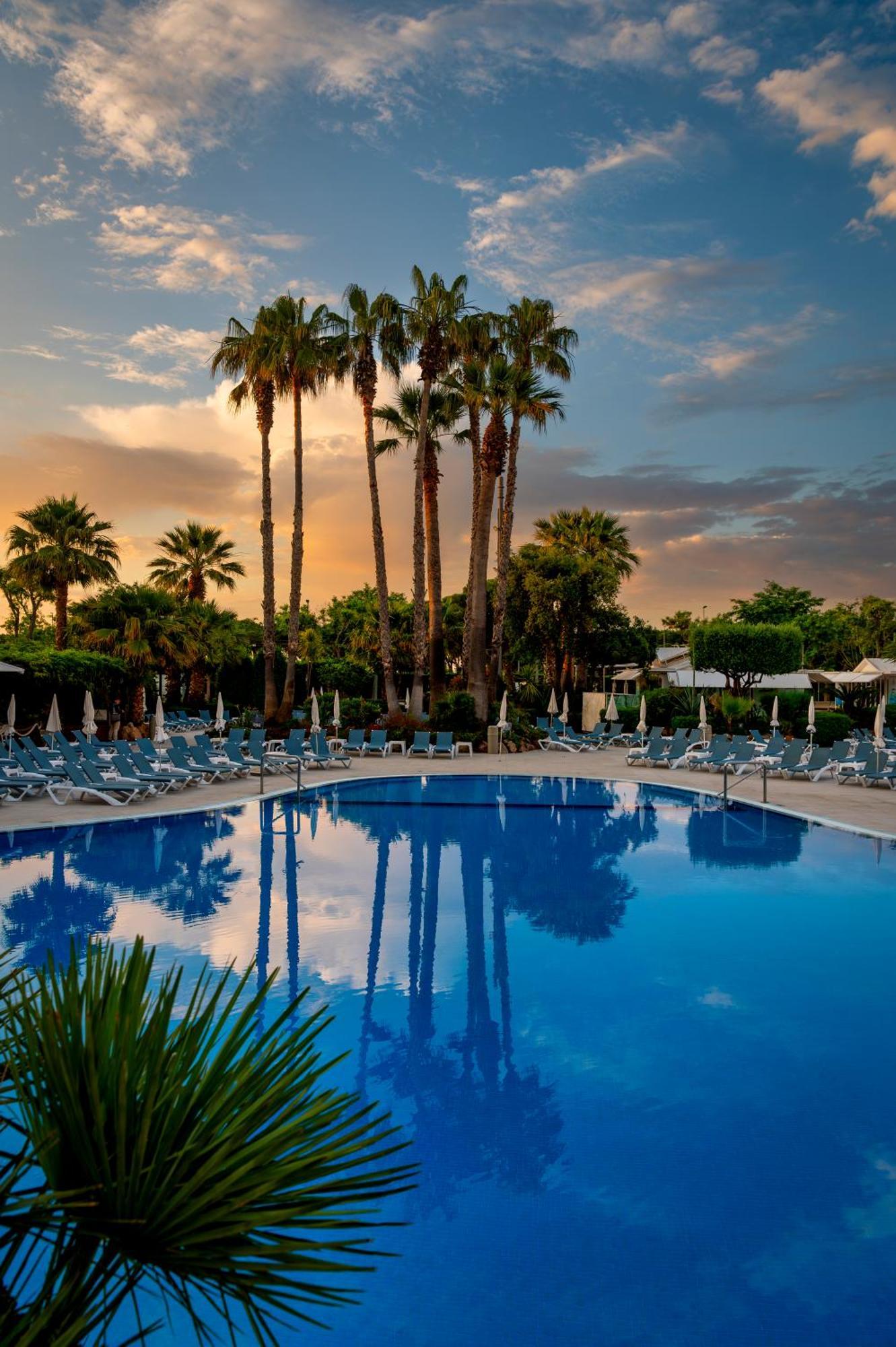 AQUA Hotel Aquamarina&Spa Santa Susanna Esterno foto